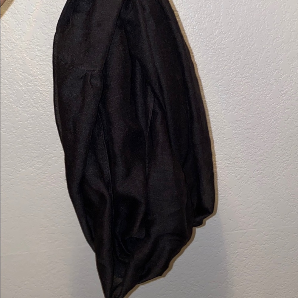 Scarf - Picture 1 of 1